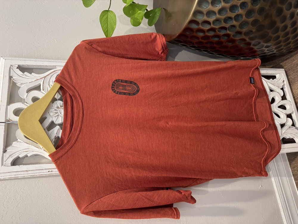 Synthetic Patagonia shirt